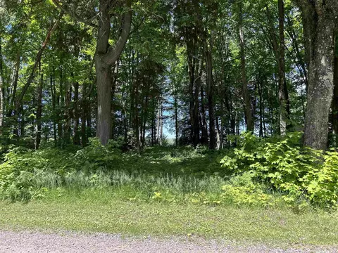 N Lakeshore, Wakefield, MI 49968