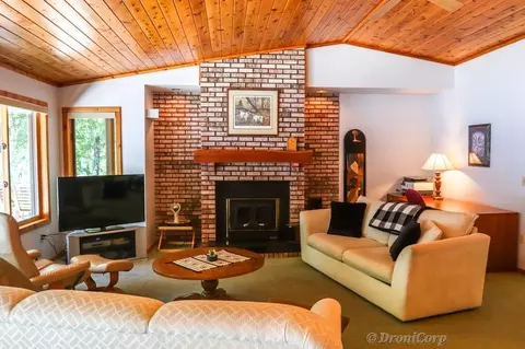Living - 1954 N Salisbury, Gladwin, MI 48624 photo 2 of 8