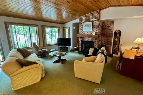 Living - 1954 N Salisbury, Gladwin, MI 48624 photo 5 of 8