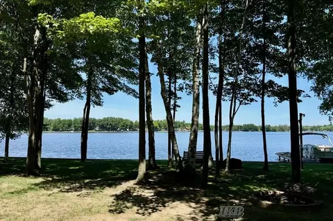 Exterior - 1954 N Salisbury, Gladwin, MI 48624 photo 6 of 20