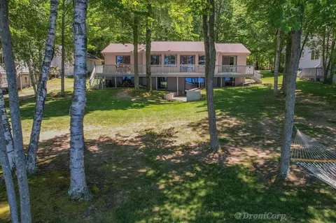 Exterior - 1954 N Salisbury, Gladwin, MI 48624 photo 3 of 20