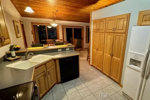 Kitchen - 1954 N Salisbury, Gladwin, MI 48624 photo 5 of 5