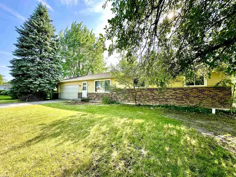 2184 S Van Buren, Reese, MI 48757