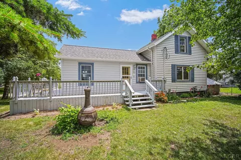 753 S S Ln, Blissfield, MI 49228