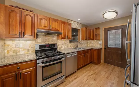 2145 Michigan, Algonac, MI 48001 photo 5