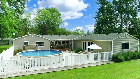 2145 Michigan, Algonac, MI 48001 photo 4