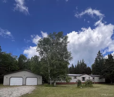 372 Charles Moran # W, Saint Ignace, MI 49781