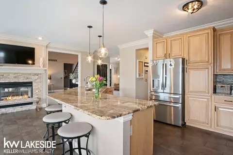 Kitchen - 49248 Yale, Macomb, MI 48044 photo 3 of 6