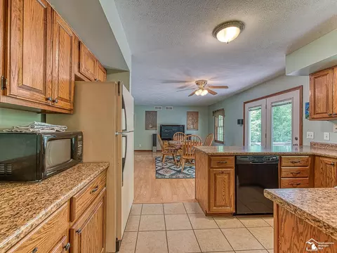 5554 E Albain, Monroe, MI 48161 photo 21