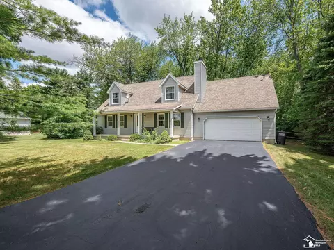 5554 E Albain, Monroe, MI 48161
