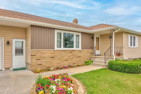 Exterior - 1018 S Huron, Kawkawlin, MI 48631 photo 4 of 11