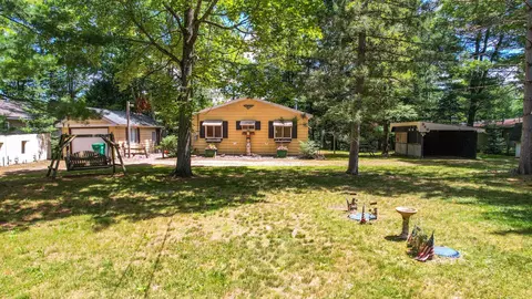 946 Rivers Ter, Gladwin, MI 48624