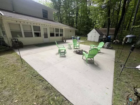 Exterior - 520 S Wilson, Harrison, MI 48625 photo 11 of 18