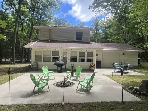 Exterior - 520 S Wilson, Harrison, MI 48625 photo 5 of 18