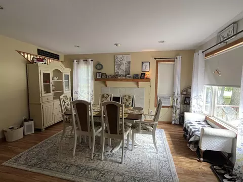 Dining - 520 S Wilson, Harrison, MI 48625 photo 3 of 5