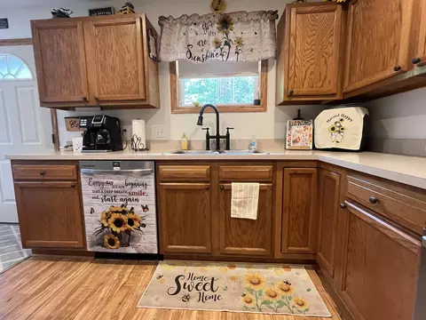 Kitchen - 520 S Wilson, Harrison, MI 48625 photo 5 of 10