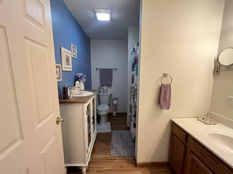 Bath - 520 S Wilson, Harrison, MI 48625 photo 3 of 7