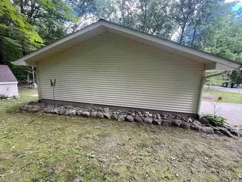 Exterior - 520 S Wilson, Harrison, MI 48625 photo 16 of 18