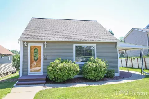 324 Cleveland, Kingsford, MI 49802