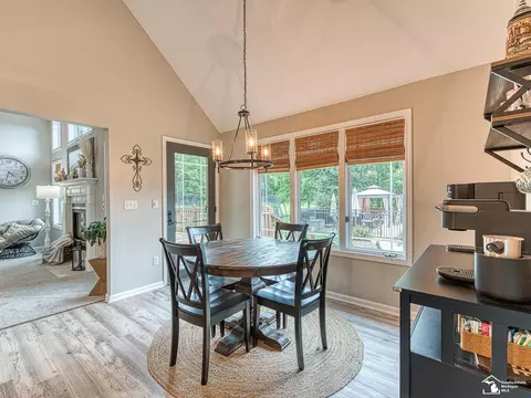 Dining - 1455 Pearl, Temperance, MI 48182 photo 5 of 7