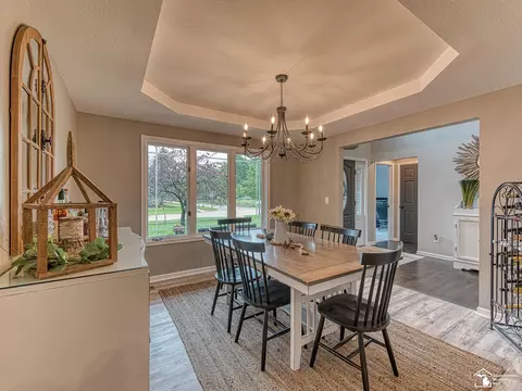 Dining - 1455 Pearl, Temperance, MI 48182 photo 3 of 7
