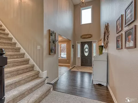 Entry Way - 1455 Pearl, Temperance, MI 48182 photo 1 of 6