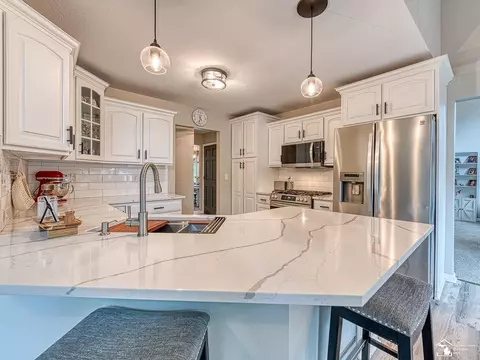 Kitchen - 1455 Pearl, Temperance, MI 48182 photo 4 of 6