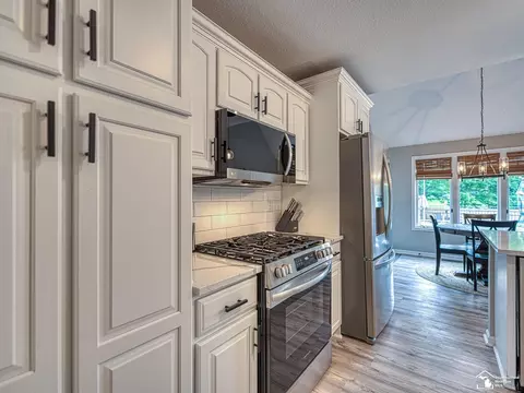 Kitchen - 1455 Pearl, Temperance, MI 48182 photo 6 of 6