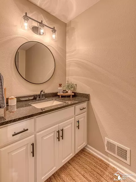 Bath - 1455 Pearl, Temperance, MI 48182 photo 3 of 3