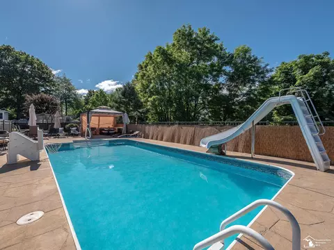 Exterior - 1455 Pearl, Temperance, MI 48182 photo 8 of 12