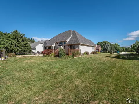 Exterior - 1455 Pearl, Temperance, MI 48182 photo 11 of 12