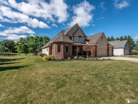 Exterior - 1455 Pearl, Temperance, MI 48182 photo 2 of 12