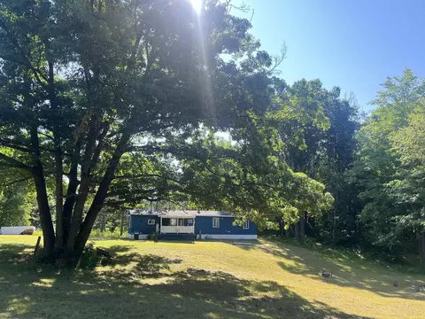 9500 E Long Lk, Harrison, MI 48625