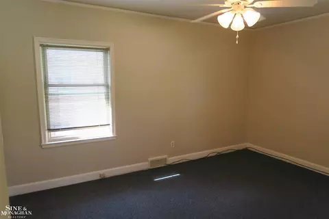 Bedroom - 752-754 Neff, Grosse Pointe, MI 48230 photo 4 of 7