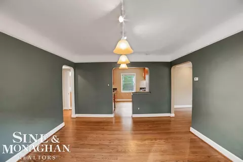Living - 752-754 Neff, Grosse Pointe, MI 48230 photo 5 of 12
