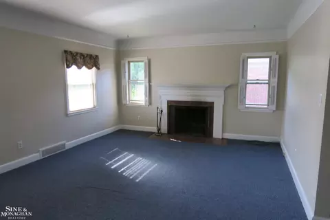 Living - 752-754 Neff, Grosse Pointe, MI 48230 photo 9 of 12