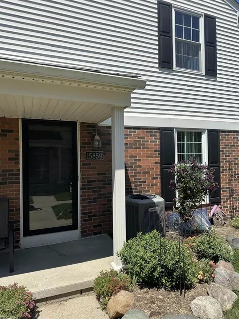 15859 Charleston #215, Clinton Township, MI 48038