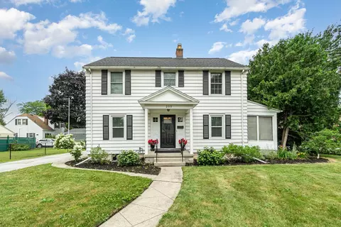205 N Trumbull, Bay City, MI 48708