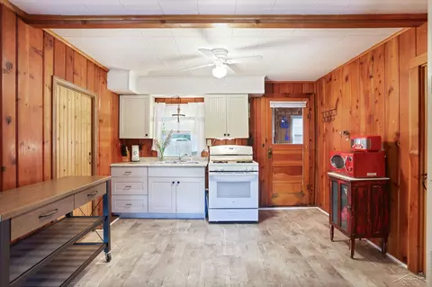 625 E Sun Oil, Gladwin, MI 48624 photo 8