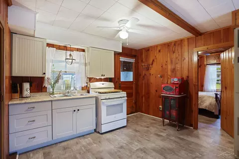 625 E Sun Oil, Gladwin, MI 48624 photo 18