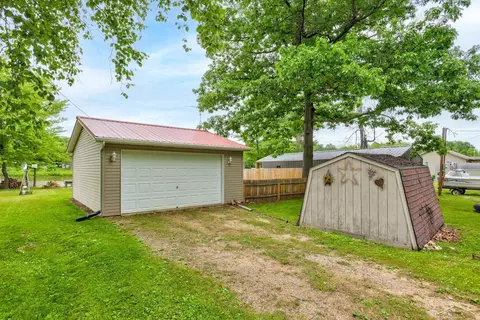 625 E Sun Oil, Gladwin, MI 48624 photo 32