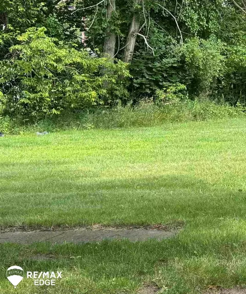 00 W 4th, Flint, MI 48503