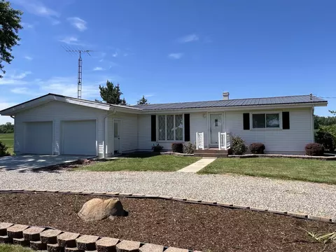 3806 Pennignton, Clinton, MI 49236