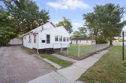 825 James, Adrian, MI 49221