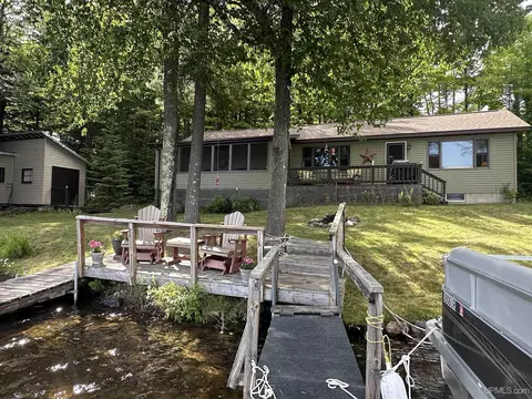 70 Beatons Lk, Watersmeet, MI 49969