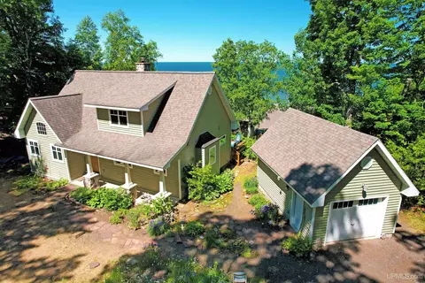 48647 Freda Shrs, Atlantic Mine, MI 49905