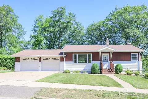 544 Dickinson, Kingsford, MI 49802