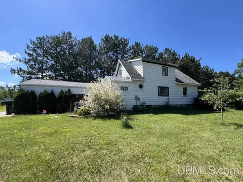 Exterior - e9660 Prospect Street, Wetmore, MI 49895 photo 4 of 10