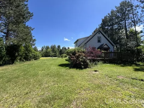 Exterior - e9660 Prospect Street, Wetmore, MI 49895 photo 5 of 10