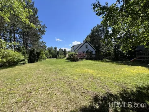 Exterior - e9660 Prospect Street, Wetmore, MI 49895 photo 6 of 10